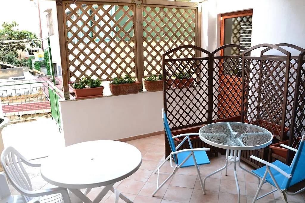 Mondello Holidays Apartment