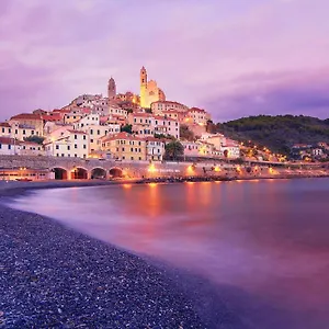 appartamento-arte.hotelitalianriviera.com/